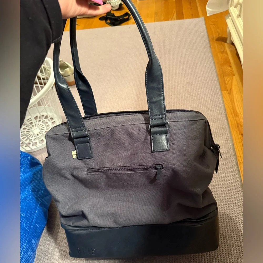 Beis Mini Weekender Bag - Picture 4 of 9